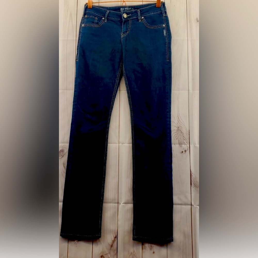 Silver “Berkley” Jeans 27 x 33.